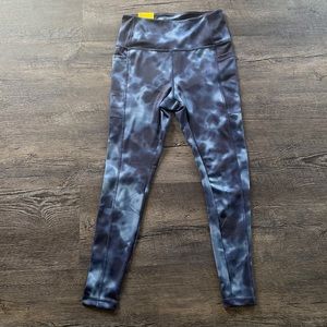 BRAND NEW Danskin tie-die leggings with pockets